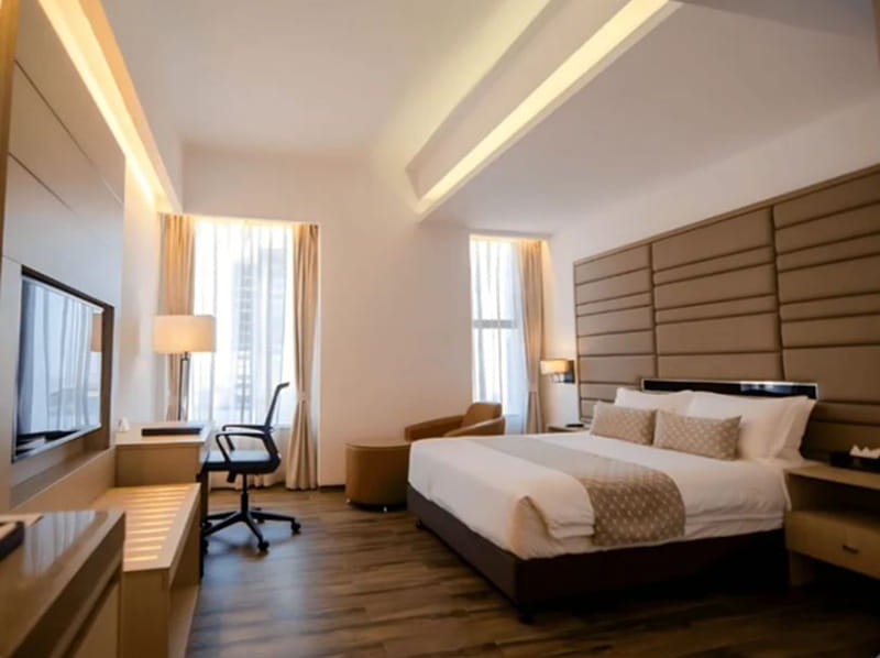 Signature Suite-River View
